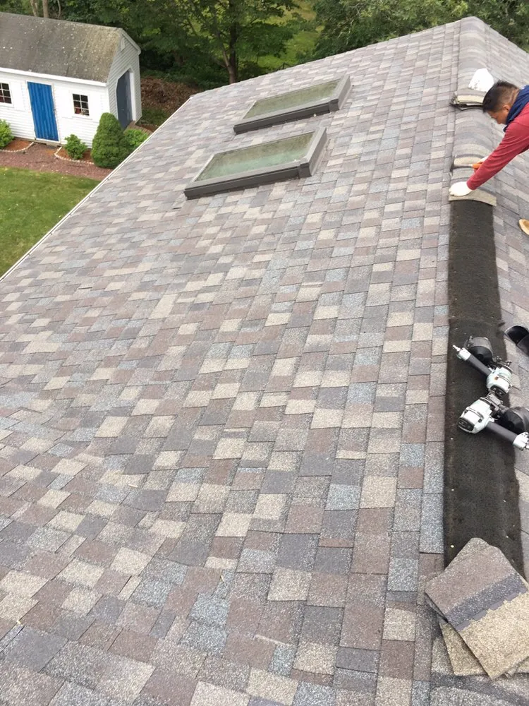 Slide of Nolberto Roofing & Siding