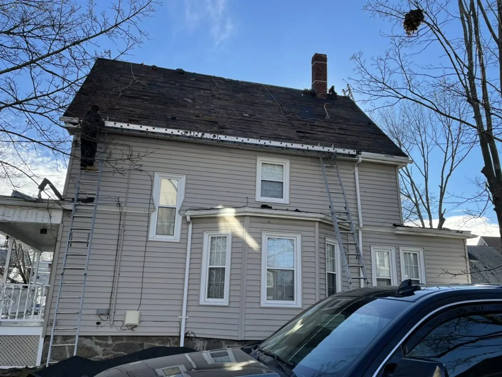 Slide of Nolberto Roofing & Siding