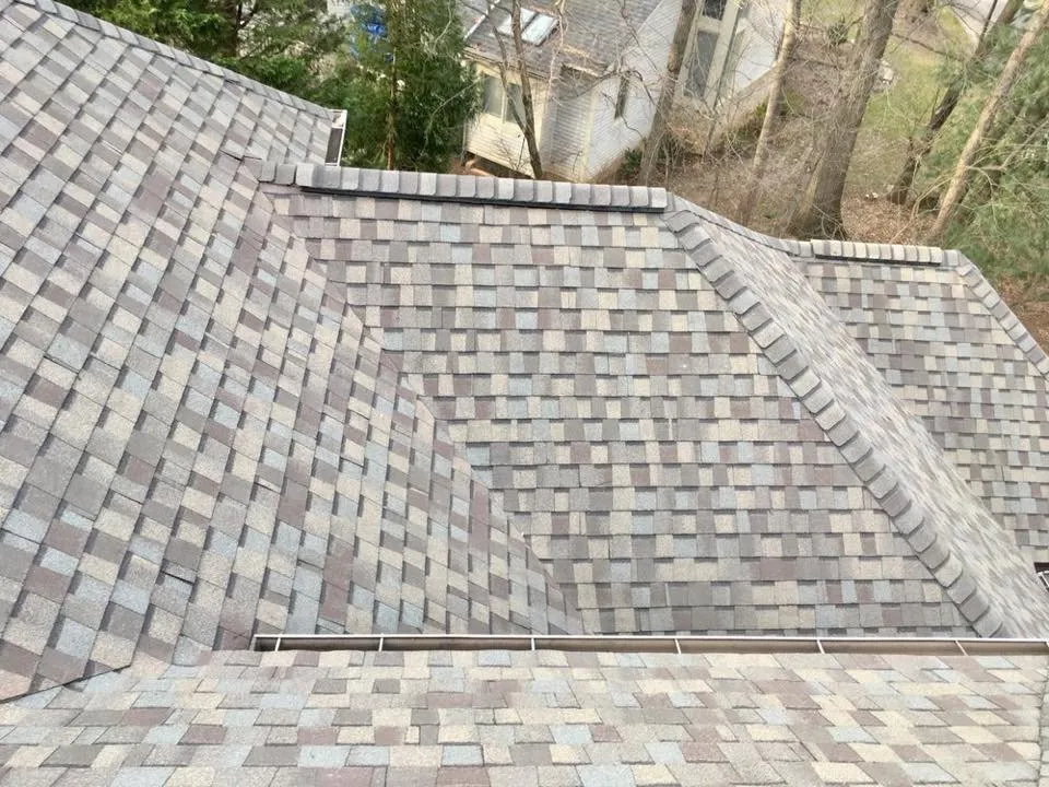 Slide of Nolberto Roofing & Siding