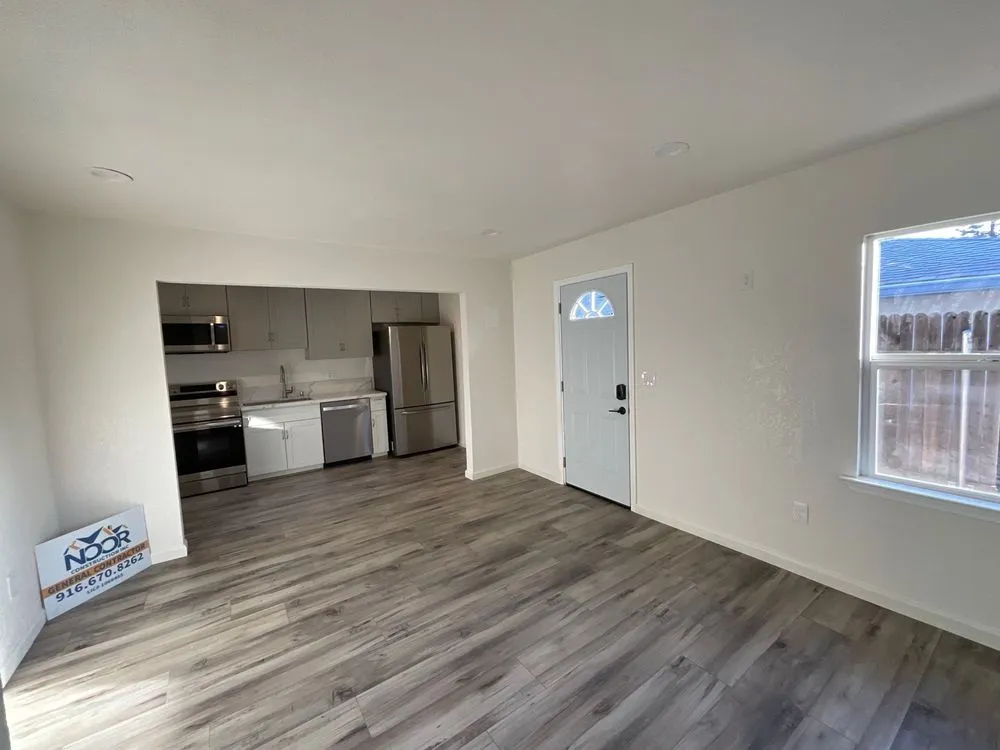 Slide of Noor Construction