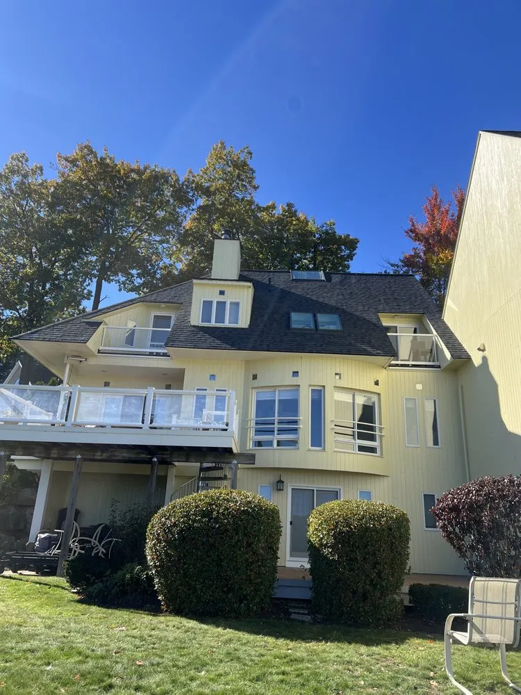 Slide of Nor'Easter Roofing