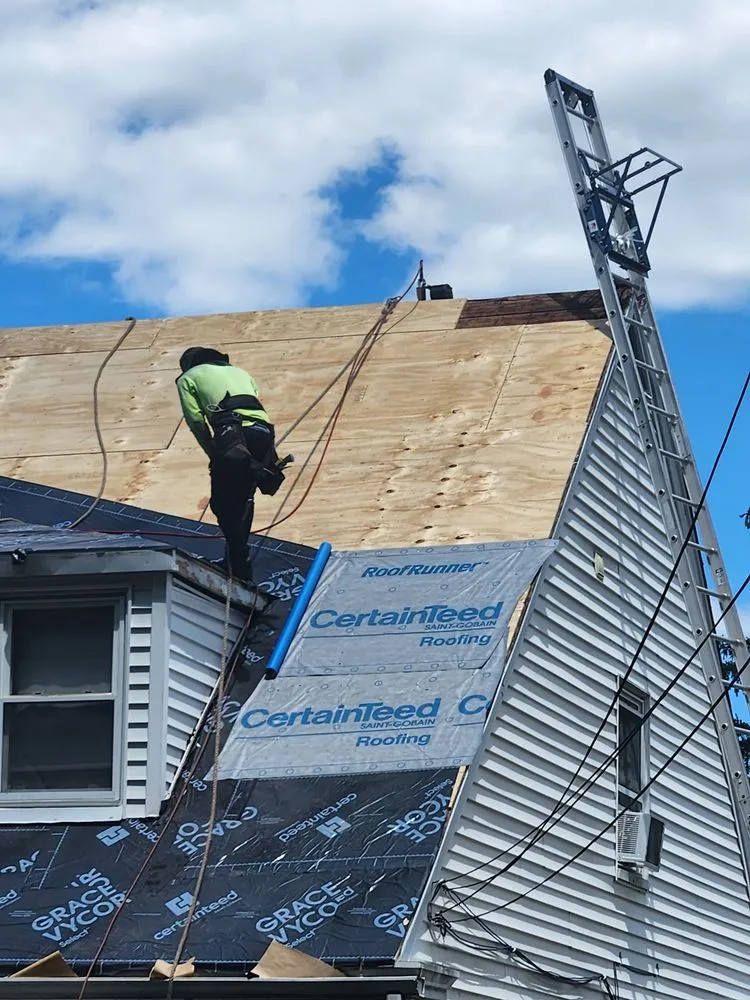 Professional storm damage roof repair in Whitinsville Ma, MA - Nor'Easter Roofing