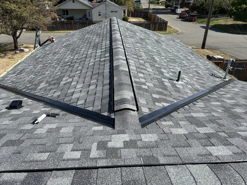 Slide of Noresta Roofing