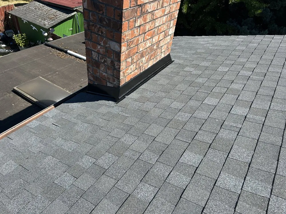 Slide of Noresta Roofing