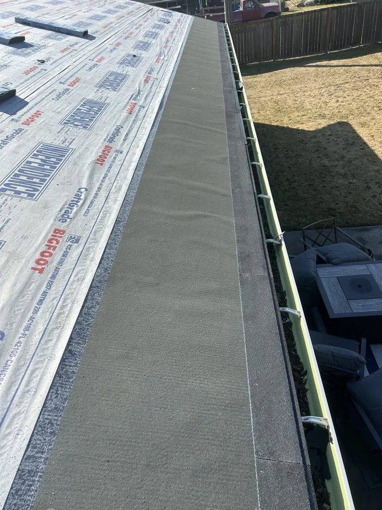 Slide of Noresta Roofing