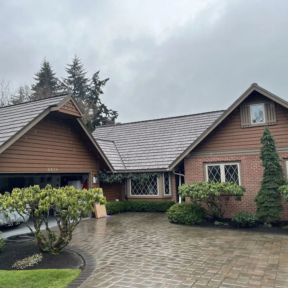 Slide of North Creek Roofing