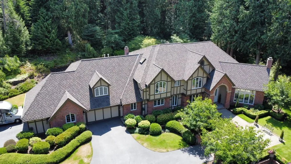 Slide of North Creek Roofing