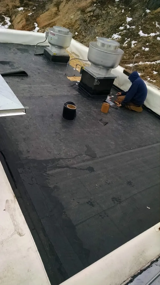 Slide of North Ridge Roofing