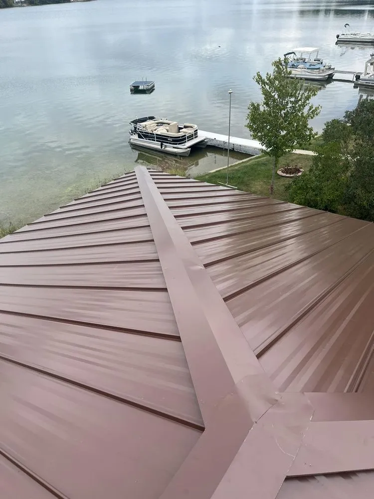 Expert roof installation experts serving Shipshewana, IN - North Star Roofing