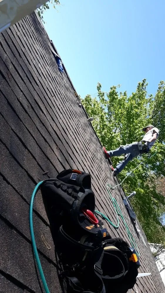 Licensed roof leak repair in Mesick, MI - Northern Michigan Roofing Connection
