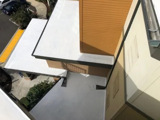 Northern Pacific Roofing & Construction Logo