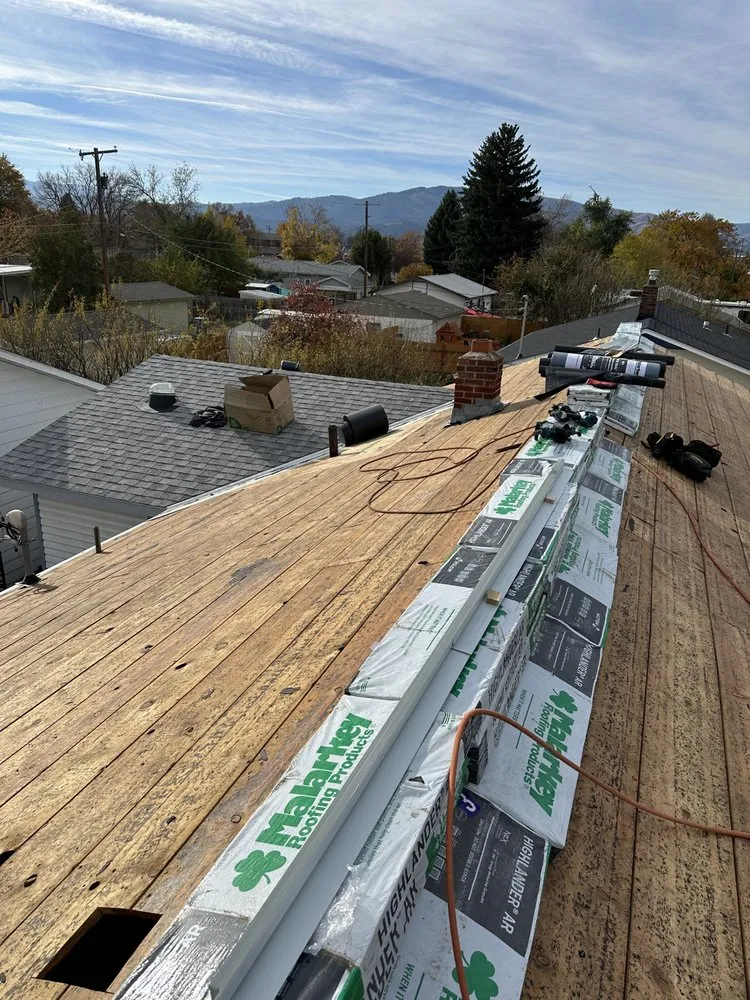 Slide of Northern Roofing