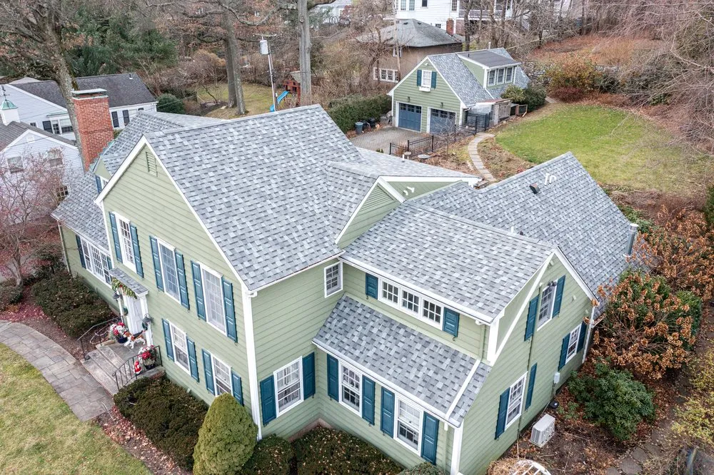 Slide of Northkit Roofing