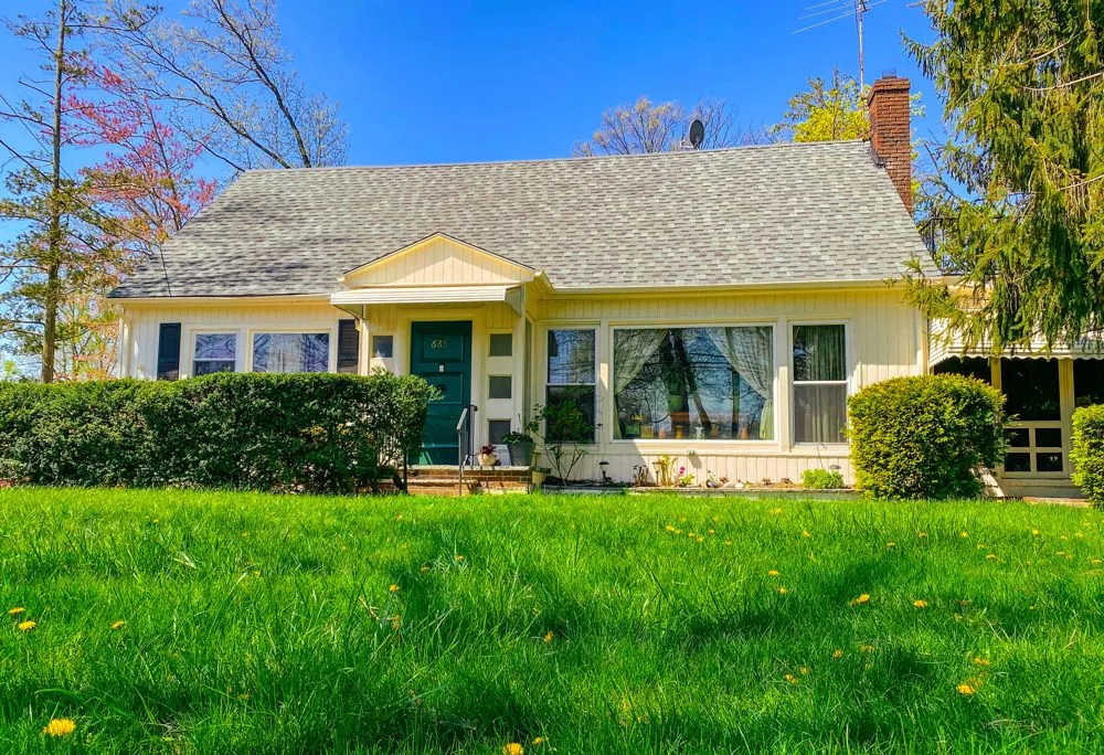 Slide of Northkit Roofing