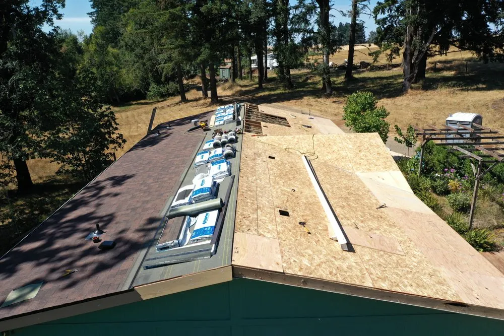 Slide of Northwest Roof Tech