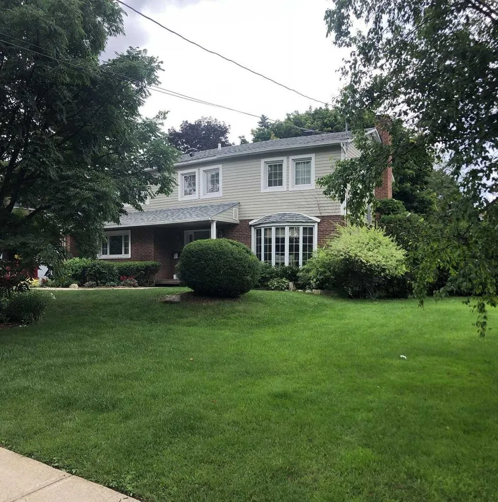 Slide of Northwood Hills Roofing