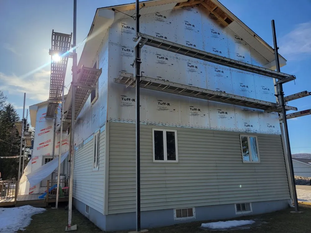 Top-rated shingle roofing service experts serving New Canada, ME - Northwoods Construction