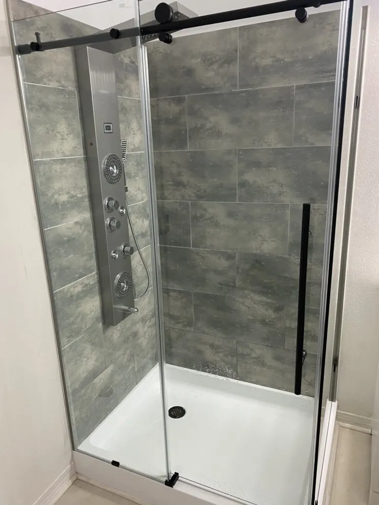 Slide of Nova contractors