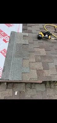NR Roofing Logo