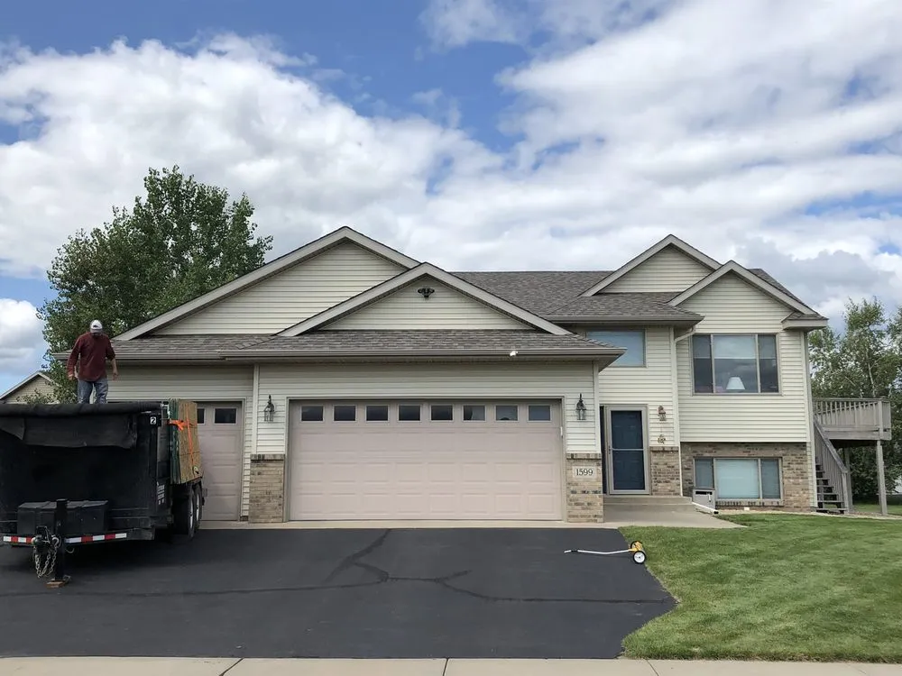 Slide of Nunez Construction