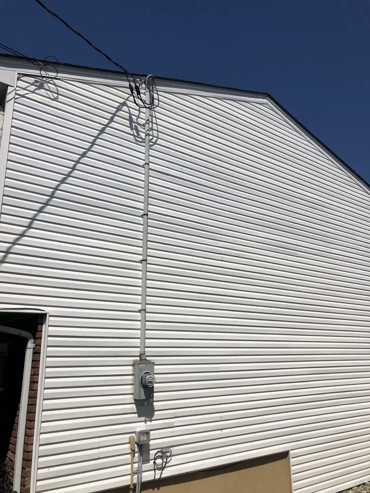 Slide of Nunez Home Improvement