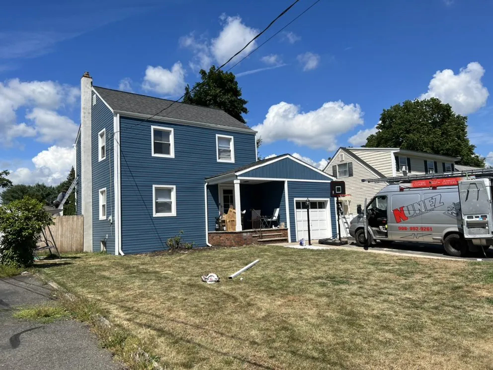 Slide of Nunez Home Improvement