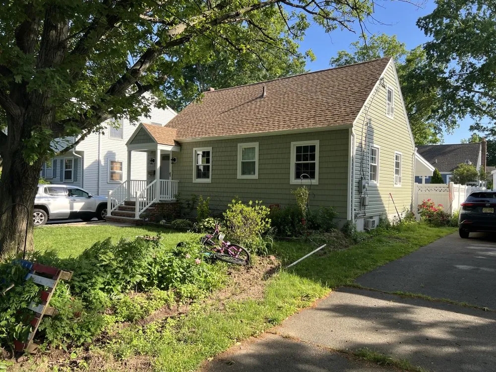 Slide of Nunez Home Improvement