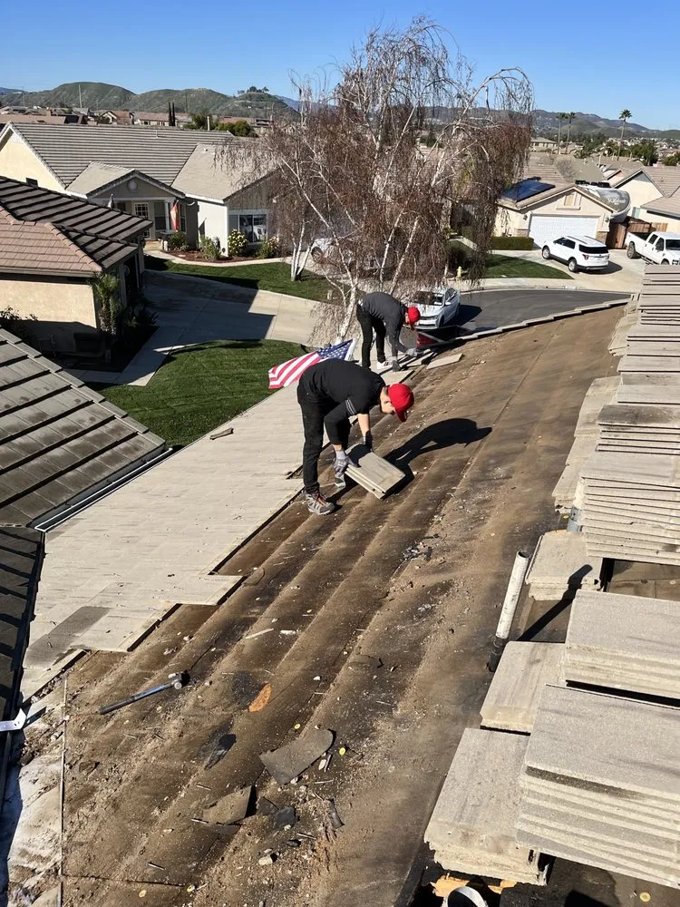 Slide of Nunez Roofing