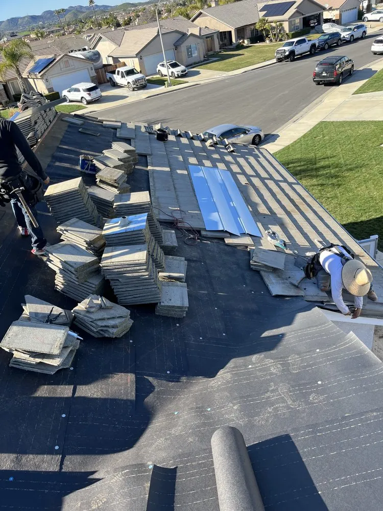 Slide of Nunez Roofing