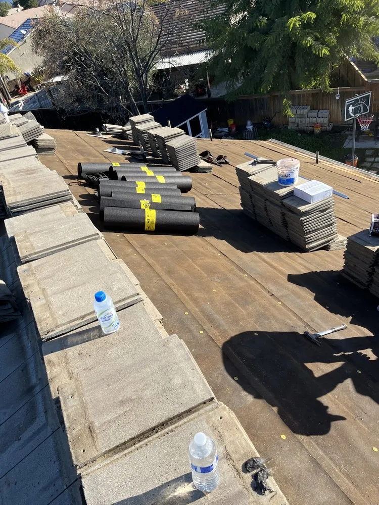 Slide of Nunez Roofing