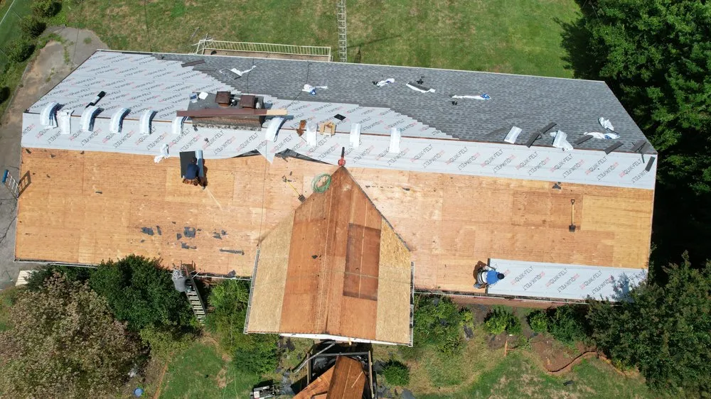 Slide of Nunez Roofing