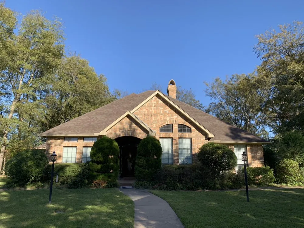 Slide of Nunez Roofing