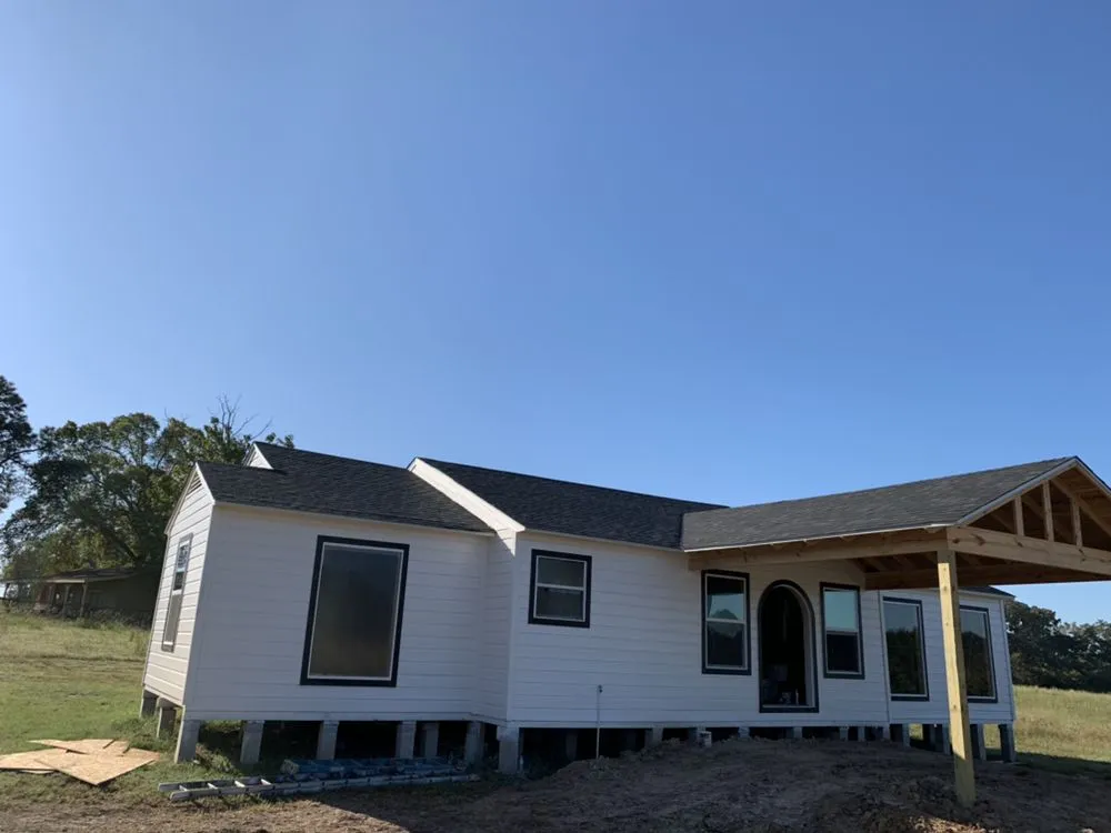 Slide of Nunez Roofing