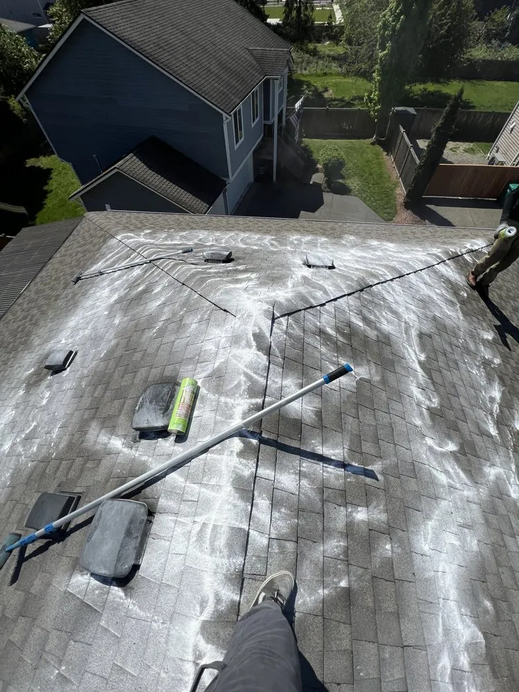 Slide of NW Window & Gutter