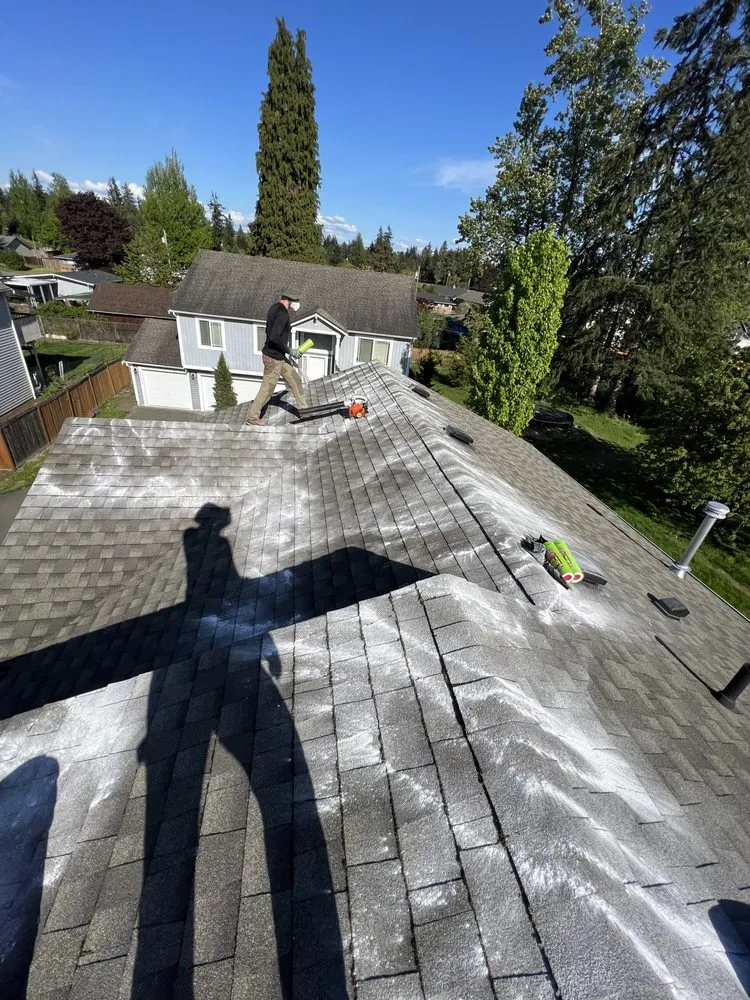 Slide of NW Window & Gutter