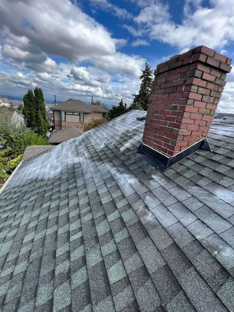 Slide of NW Window & Gutter