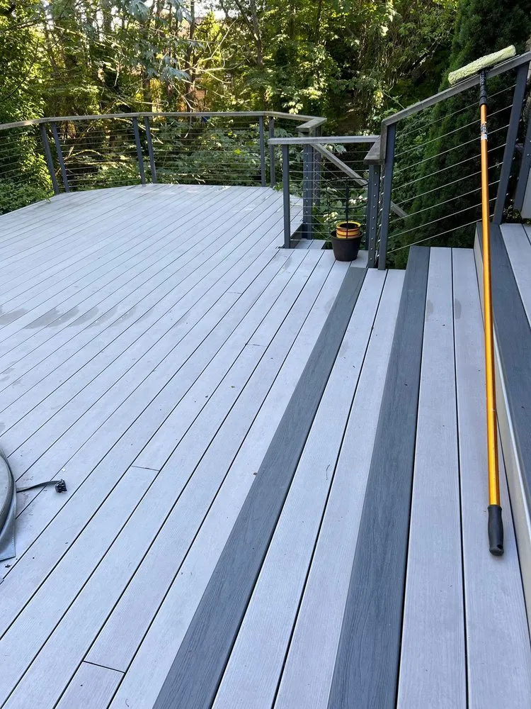 Slide of NW Window & Gutter