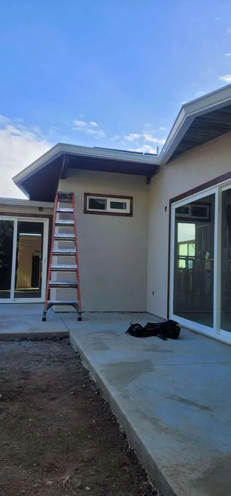 Slide of NW Window & Gutter