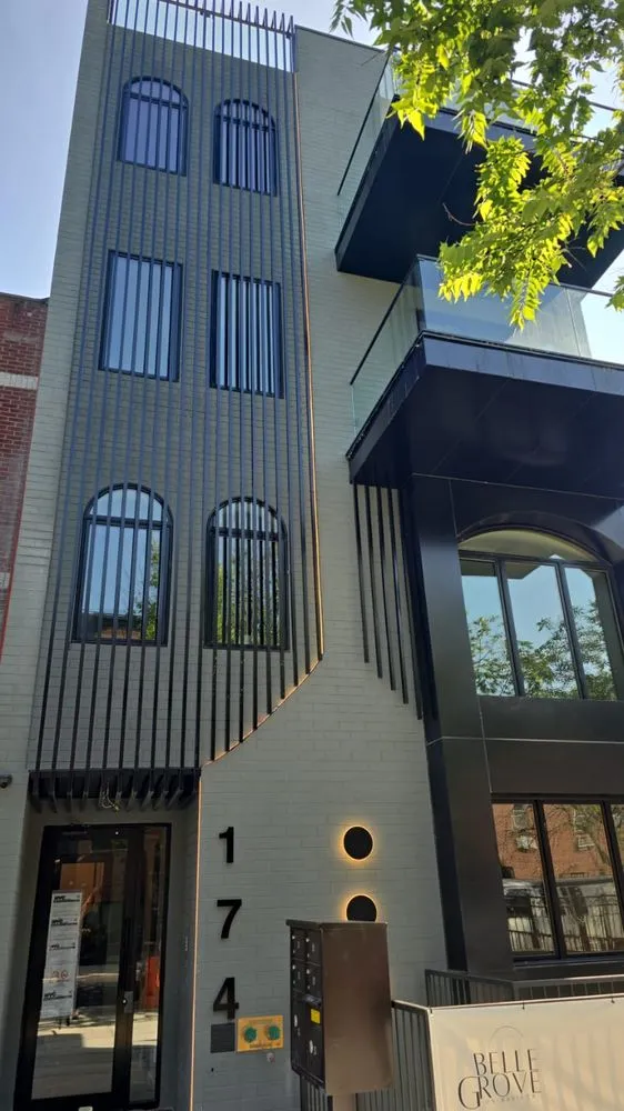 Slide of NY Best Roofer