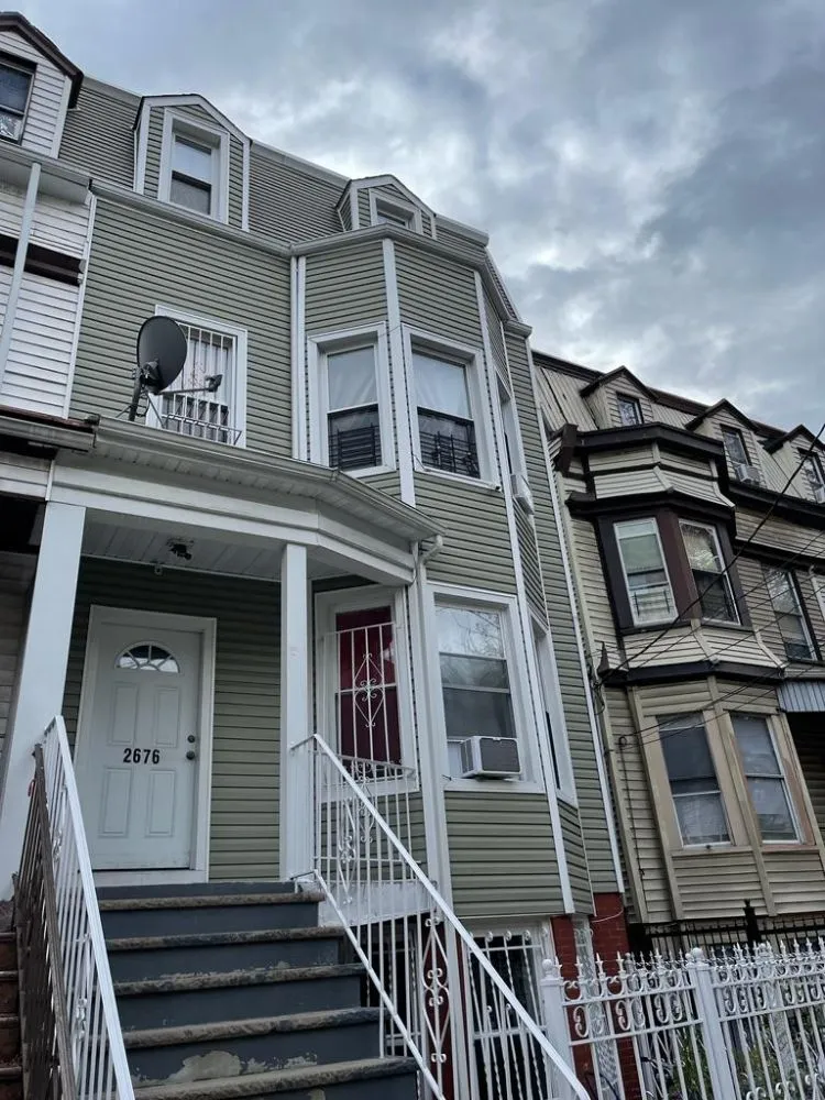 Slide of NY Smart Construction