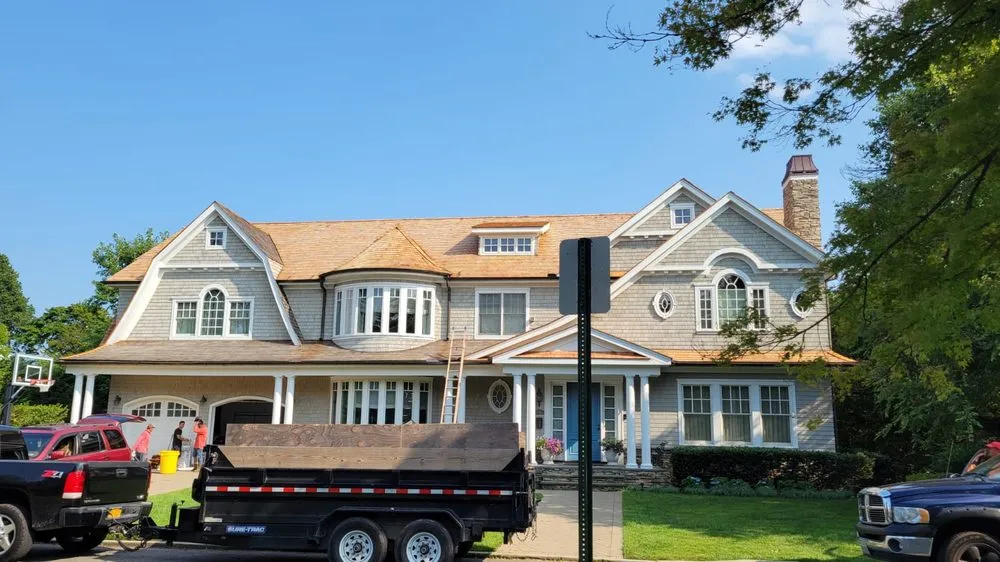 Local roof leak repair in South Ozone Park, NY - NY’s Elite Roofing & Siding