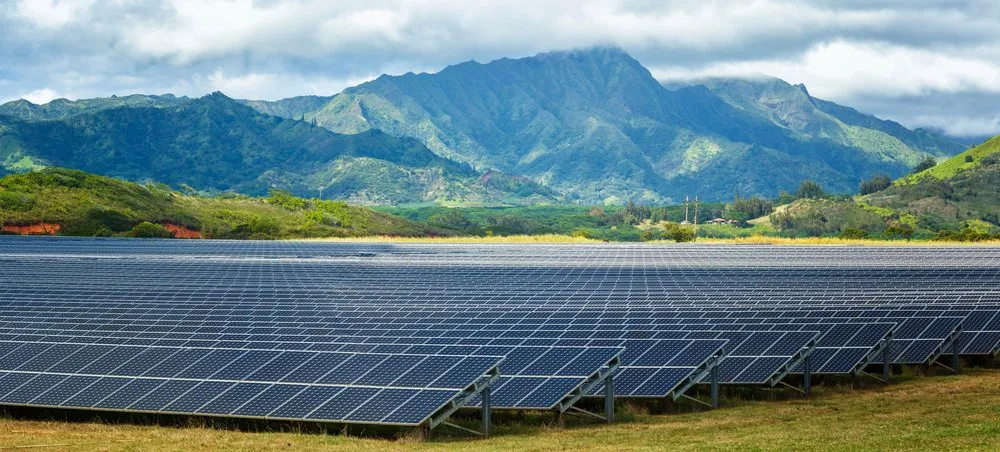 Slide of Oahu Solar and Roofing