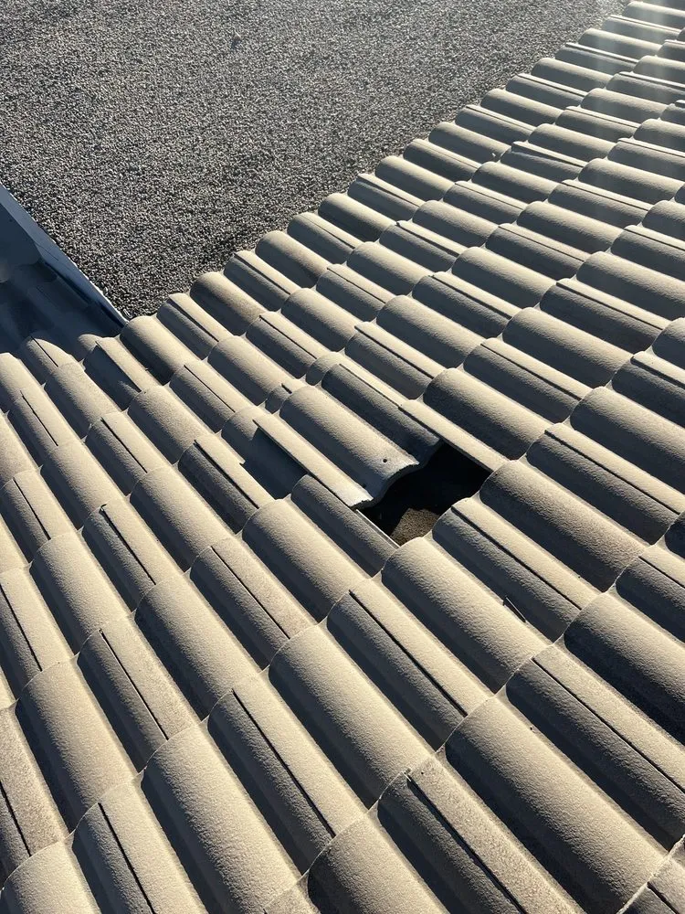 Slide of Oak Hills Roofing