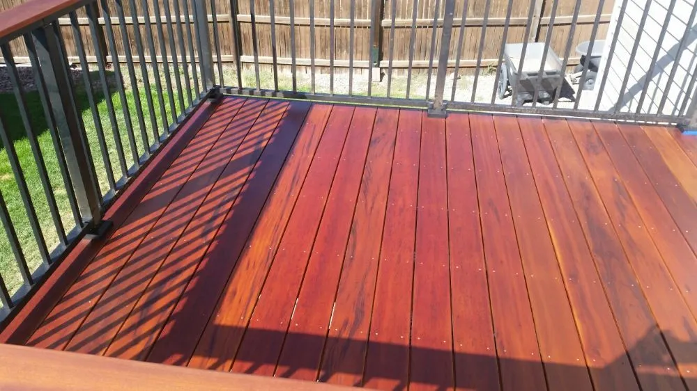 Slide of Oak Leaf Construction