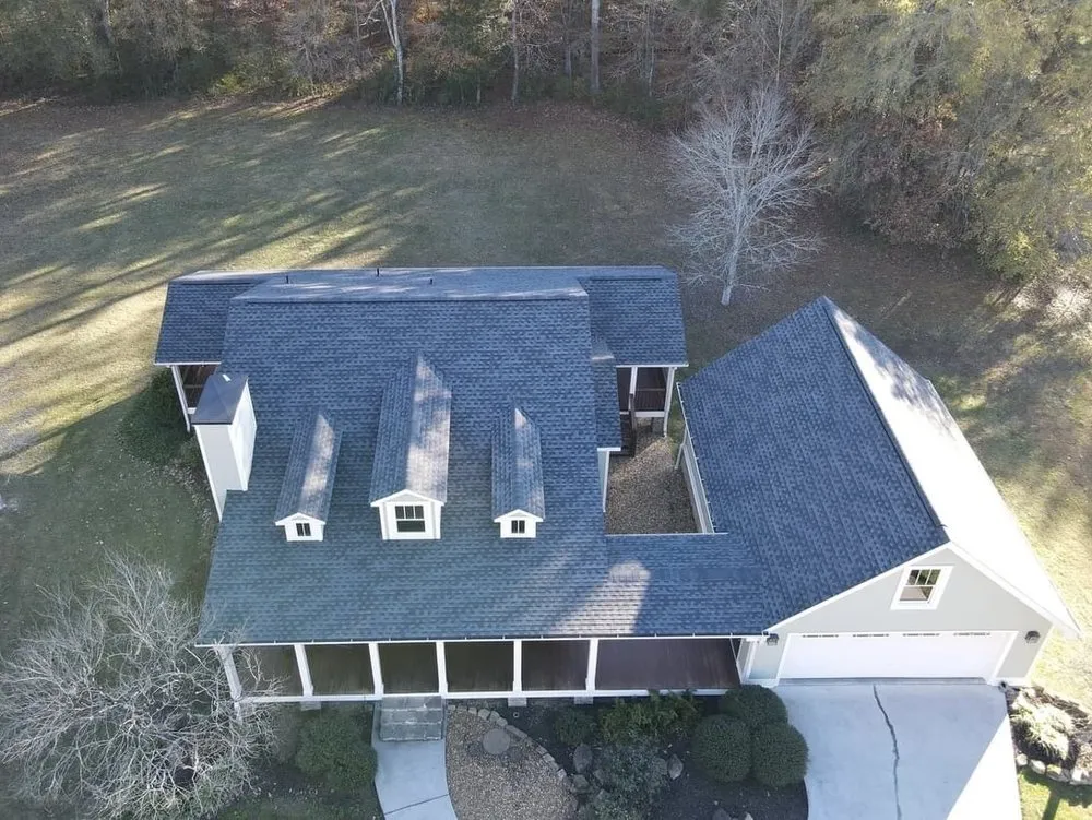 Slide of Oak Ridge Roofing