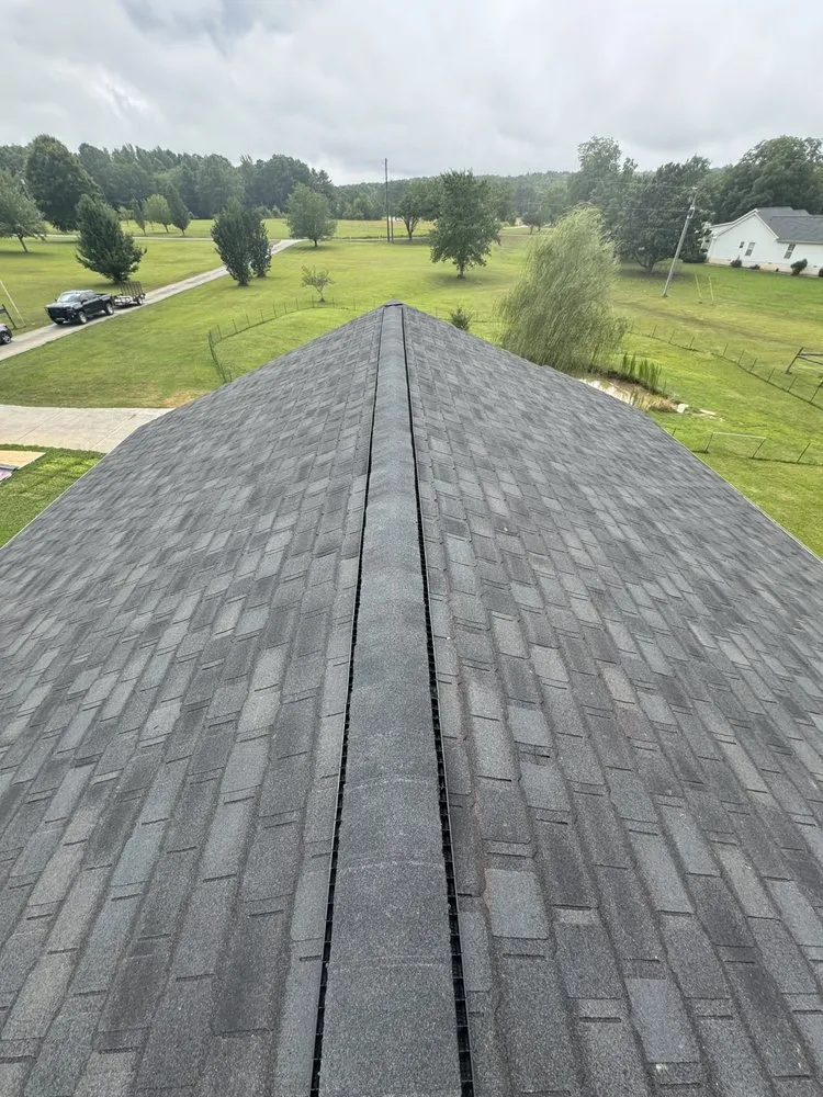 Slide of Oak Ridge Roofing