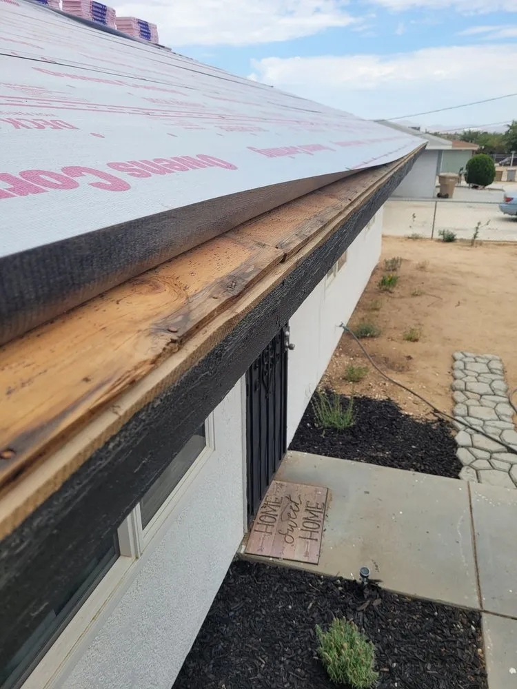 Slide of Oakdale Roofers