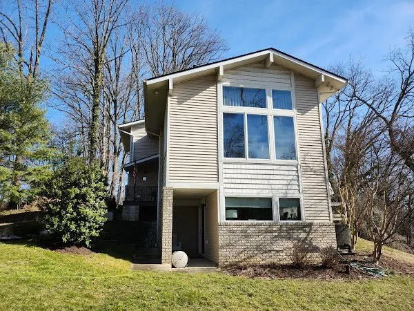 Slide of Oakmont Remodeling Company