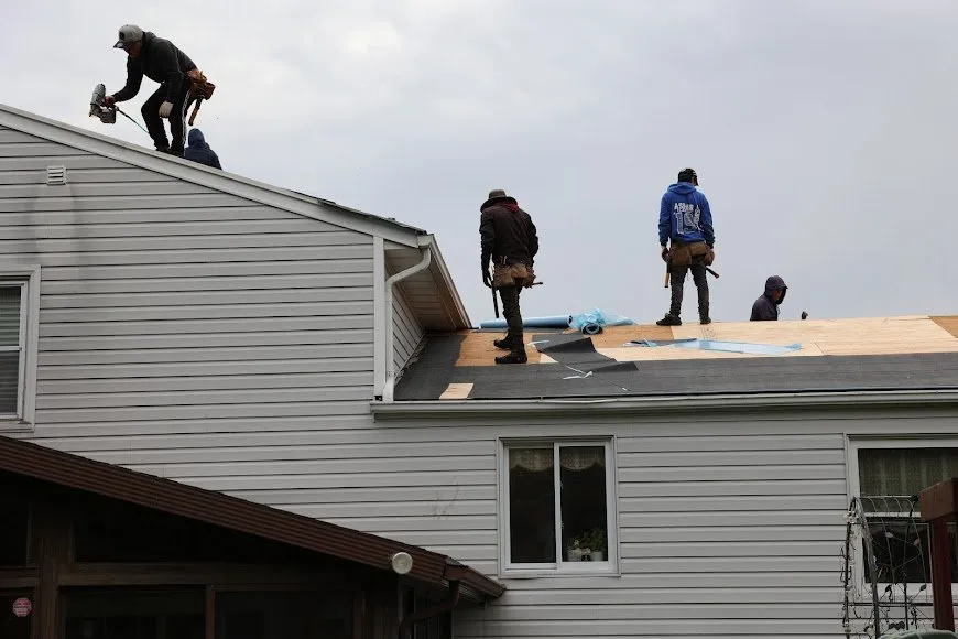 Slide of Oaks Roofing & Siding