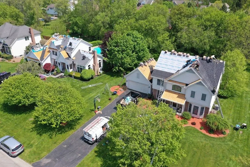 Slide of Oaks Roofing & Siding